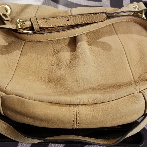 Vince Camuto Bags Vince Camuto Crossbody Poshmark
